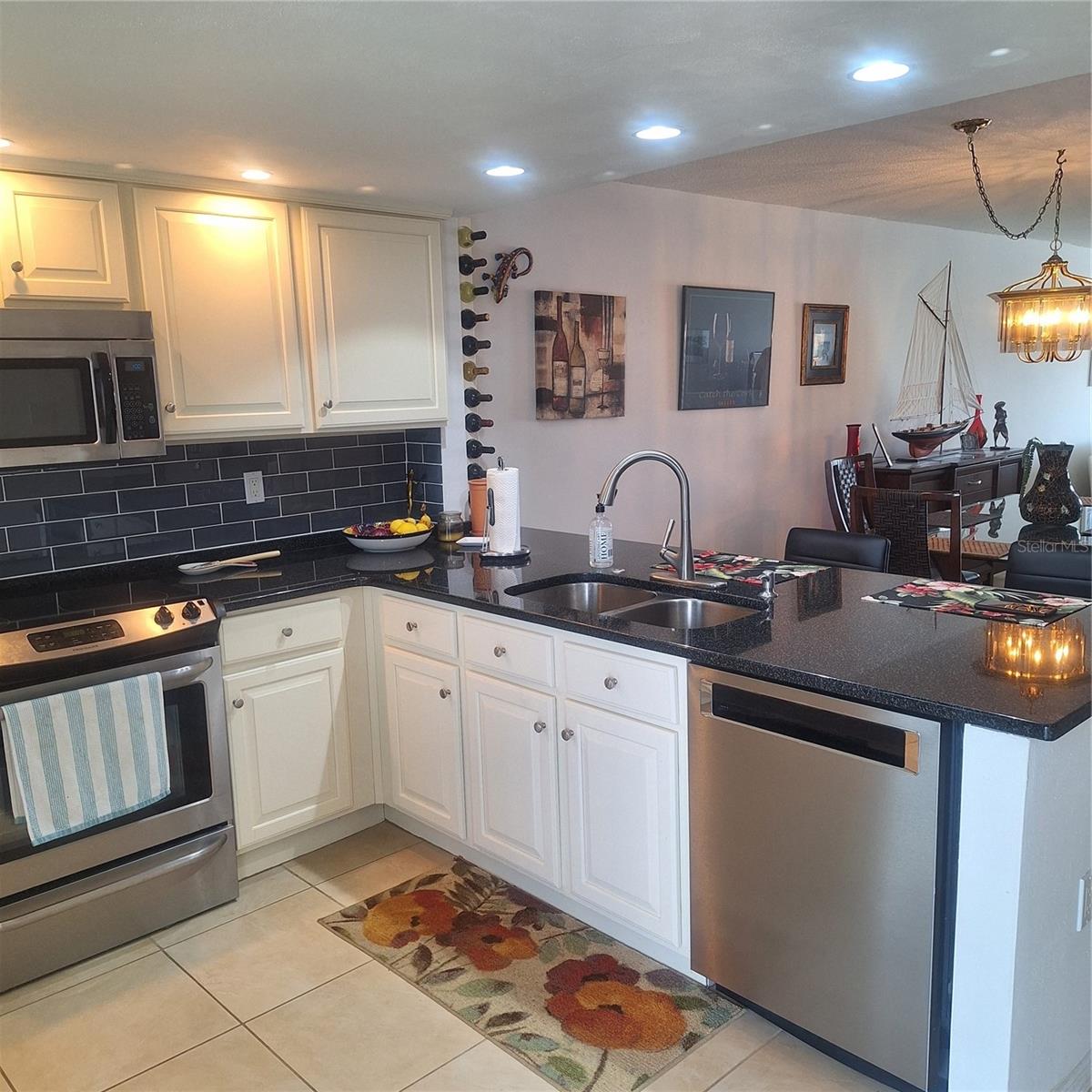 TIERRA I CONDO - Residential