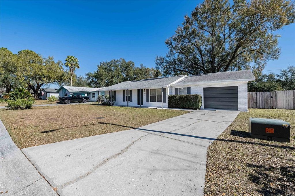 Photo of 5653 La Serena Avenue, Lakeland, FL 33809 (MLS # P4937678)