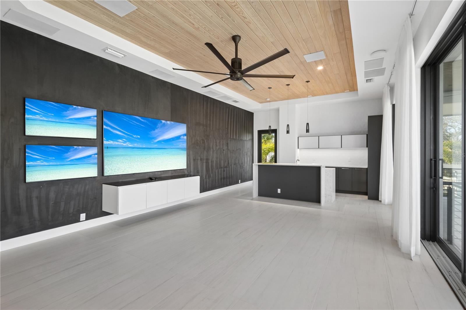 HARBOR ACRES SEC 2 - Residential