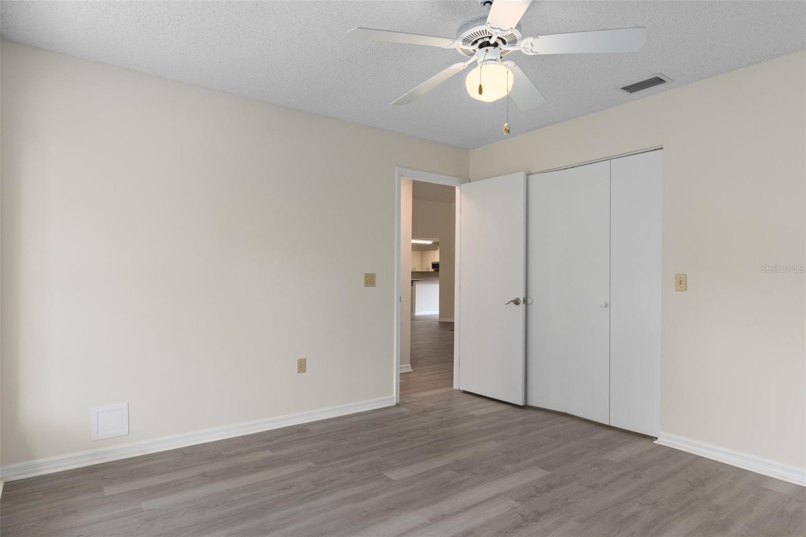 OAKWOOD VILLAGE - Residential