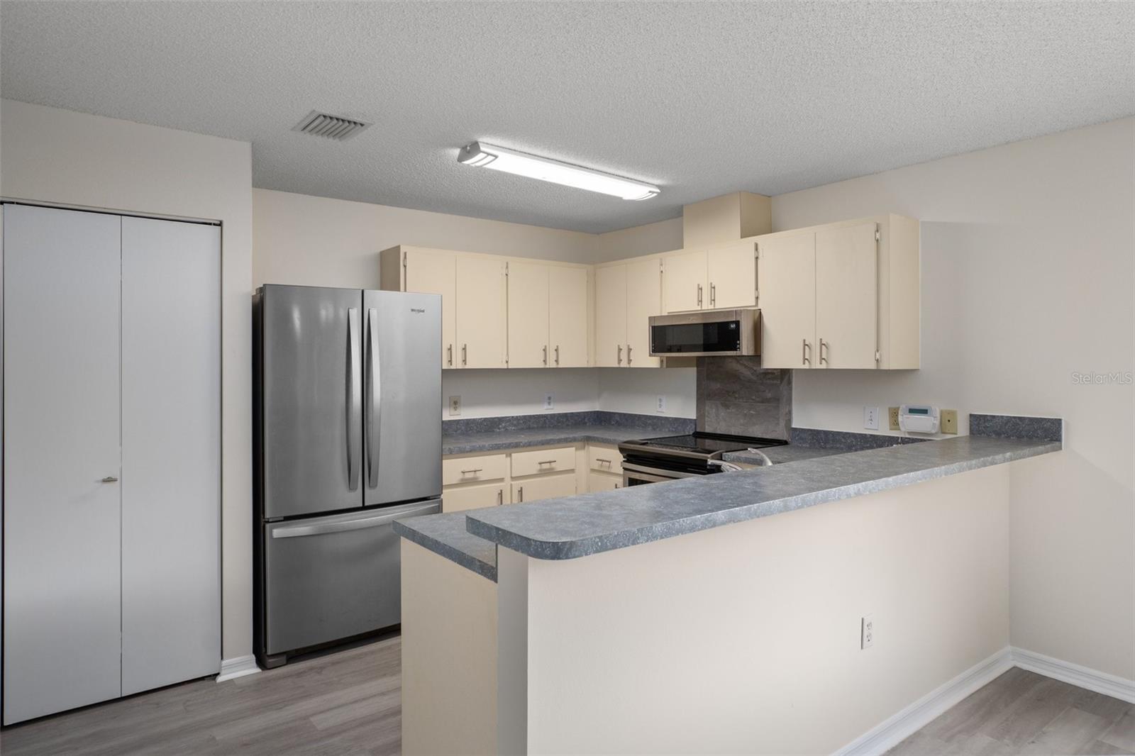 OAKWOOD VILLAGE - Residential
