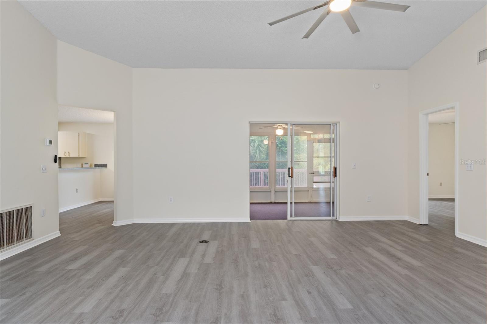 OAKWOOD VILLAGE - Residential