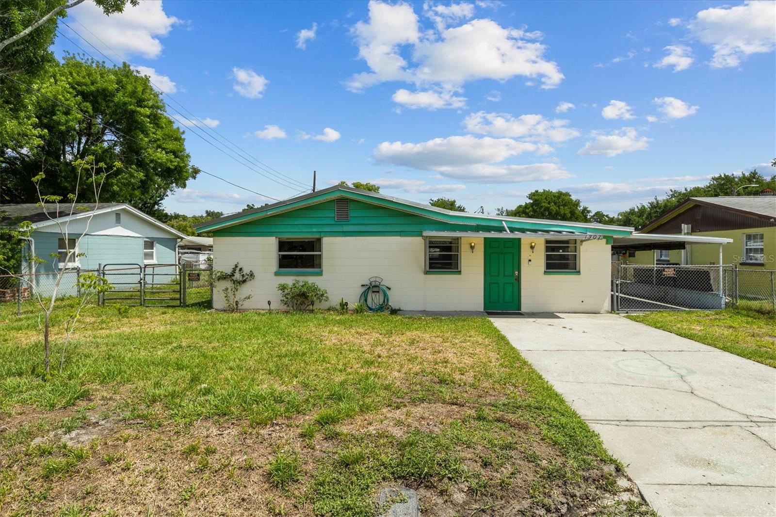 COLONIAL TERR - Residential