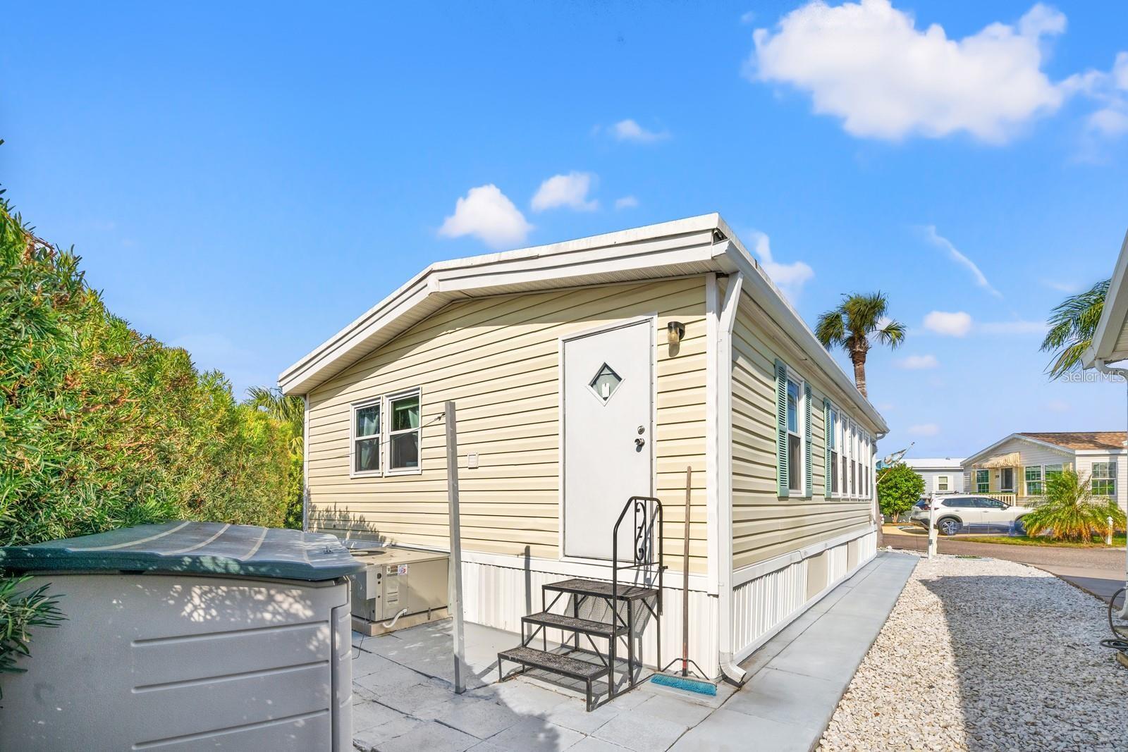 OUTDOOR RESORTS AMERICA - Residential