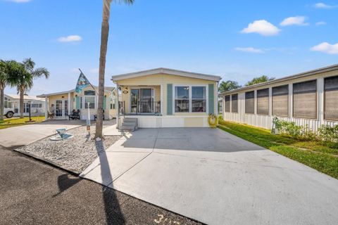 Photo of 9000 Us Highway 192 #303, Clermont, FL 34714 (MLS # O6362205)