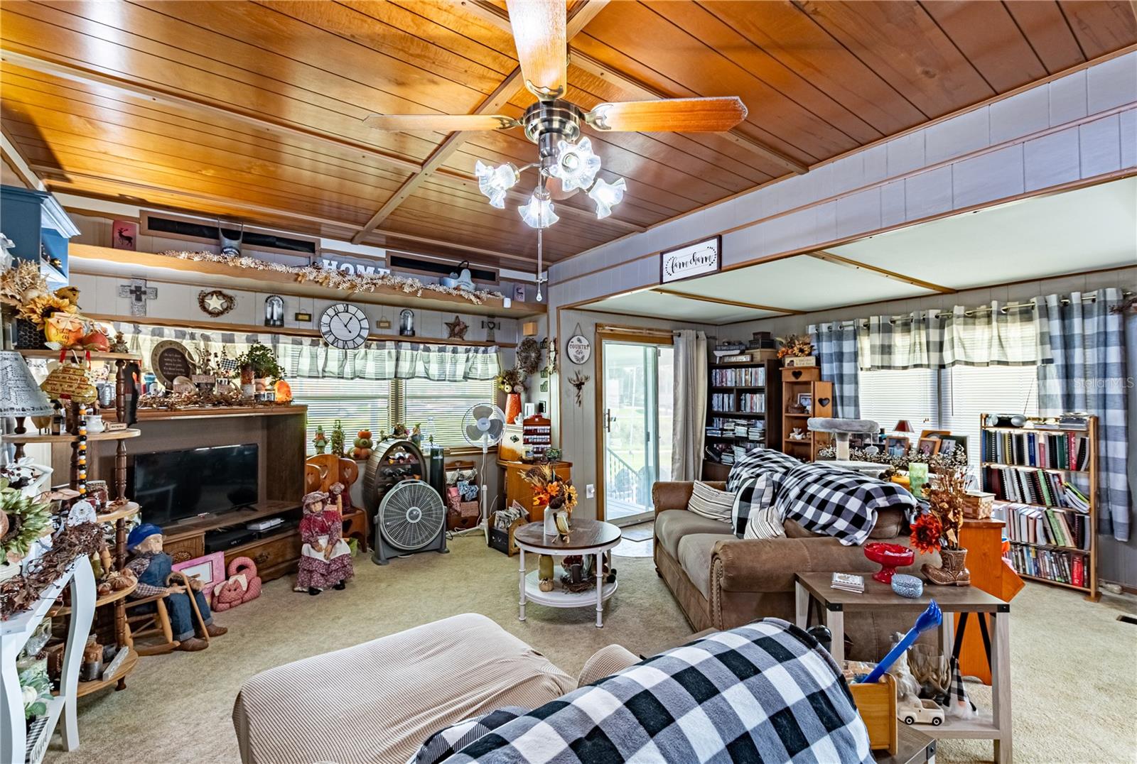 PINECREST MHP CO-OP - Residential
