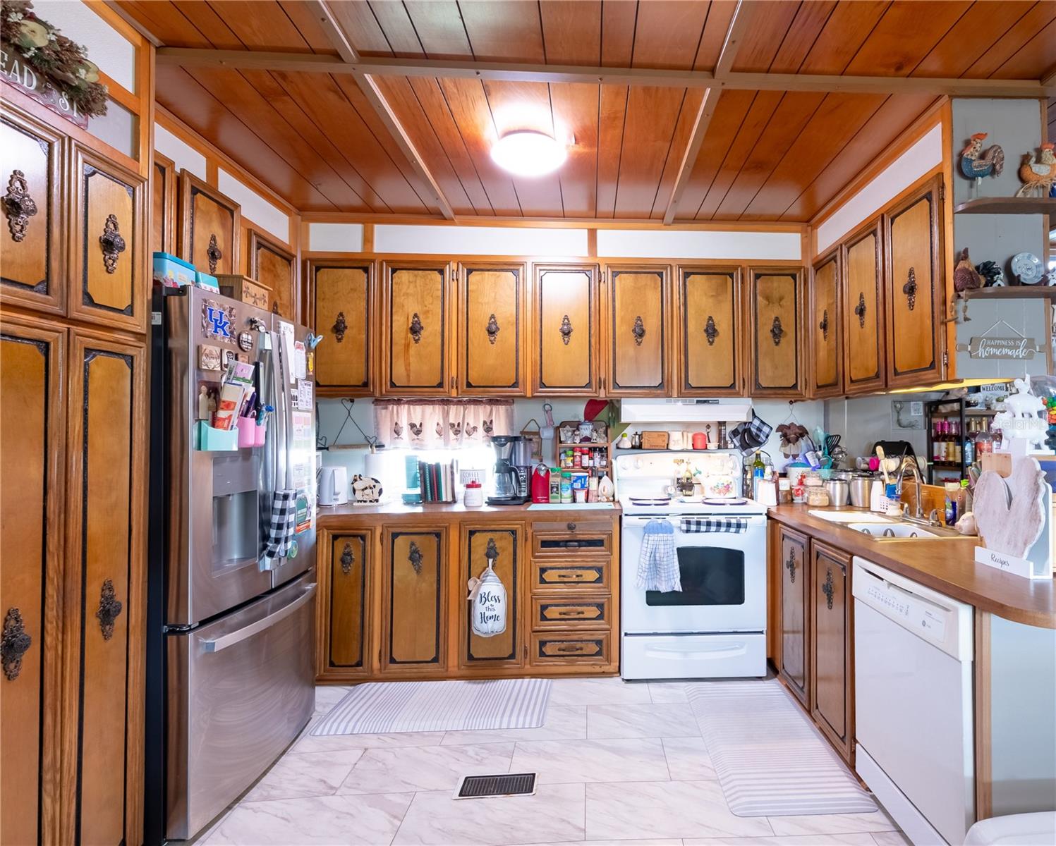 PINECREST MHP CO-OP - Residential