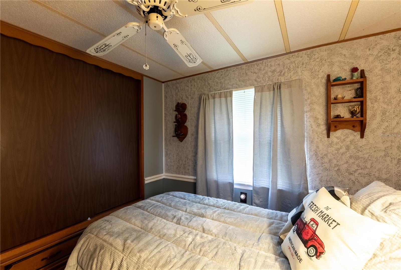 PINECREST MHP CO-OP - Residential