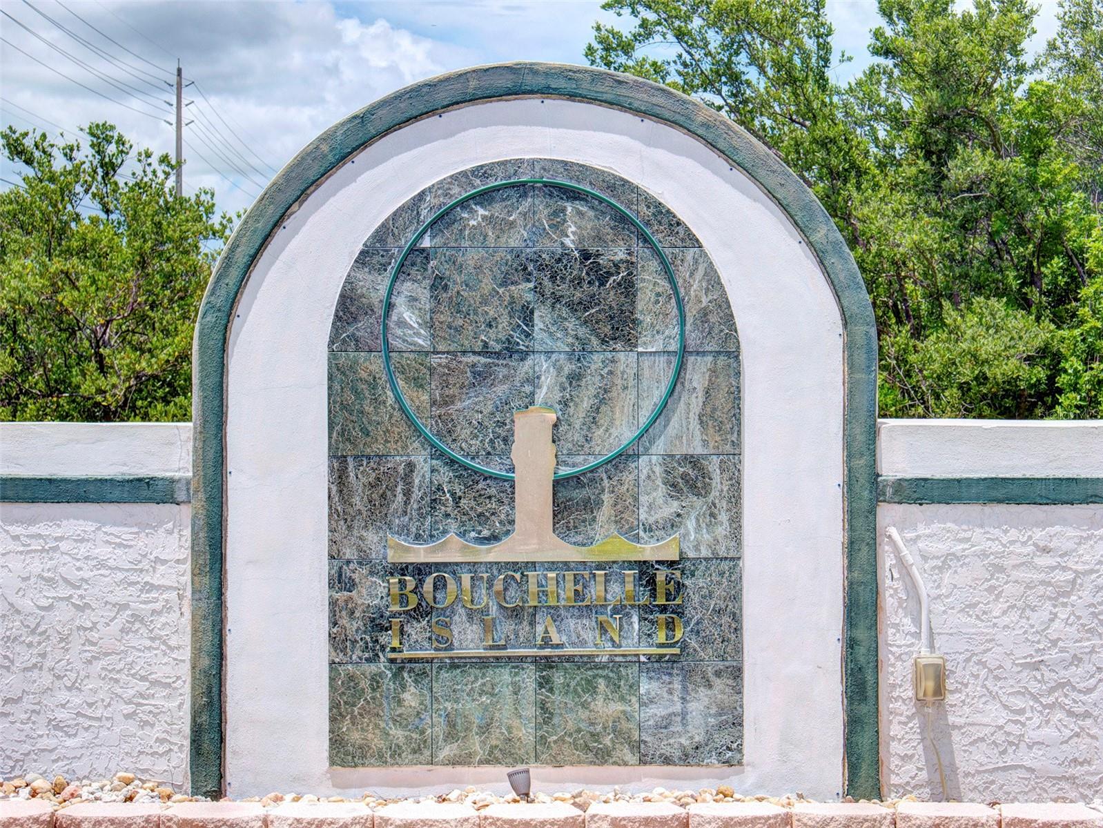 BOUCHELLE ISLAND 04 - Residential Lease