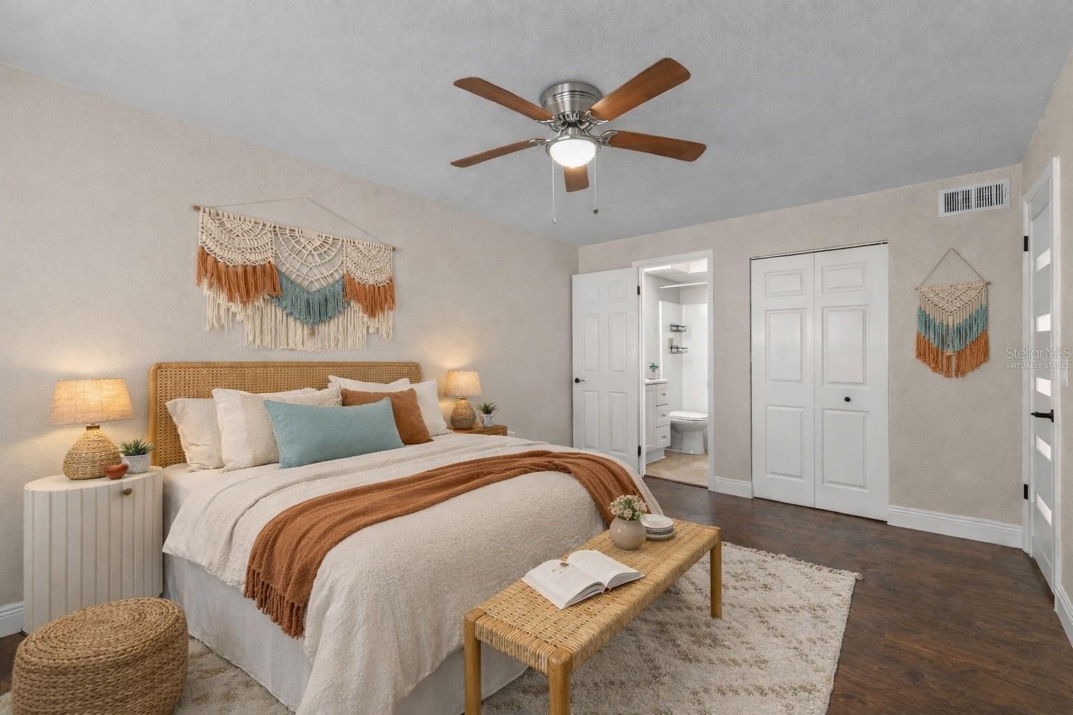 IMPERIAL OAKS CONDO - Residential