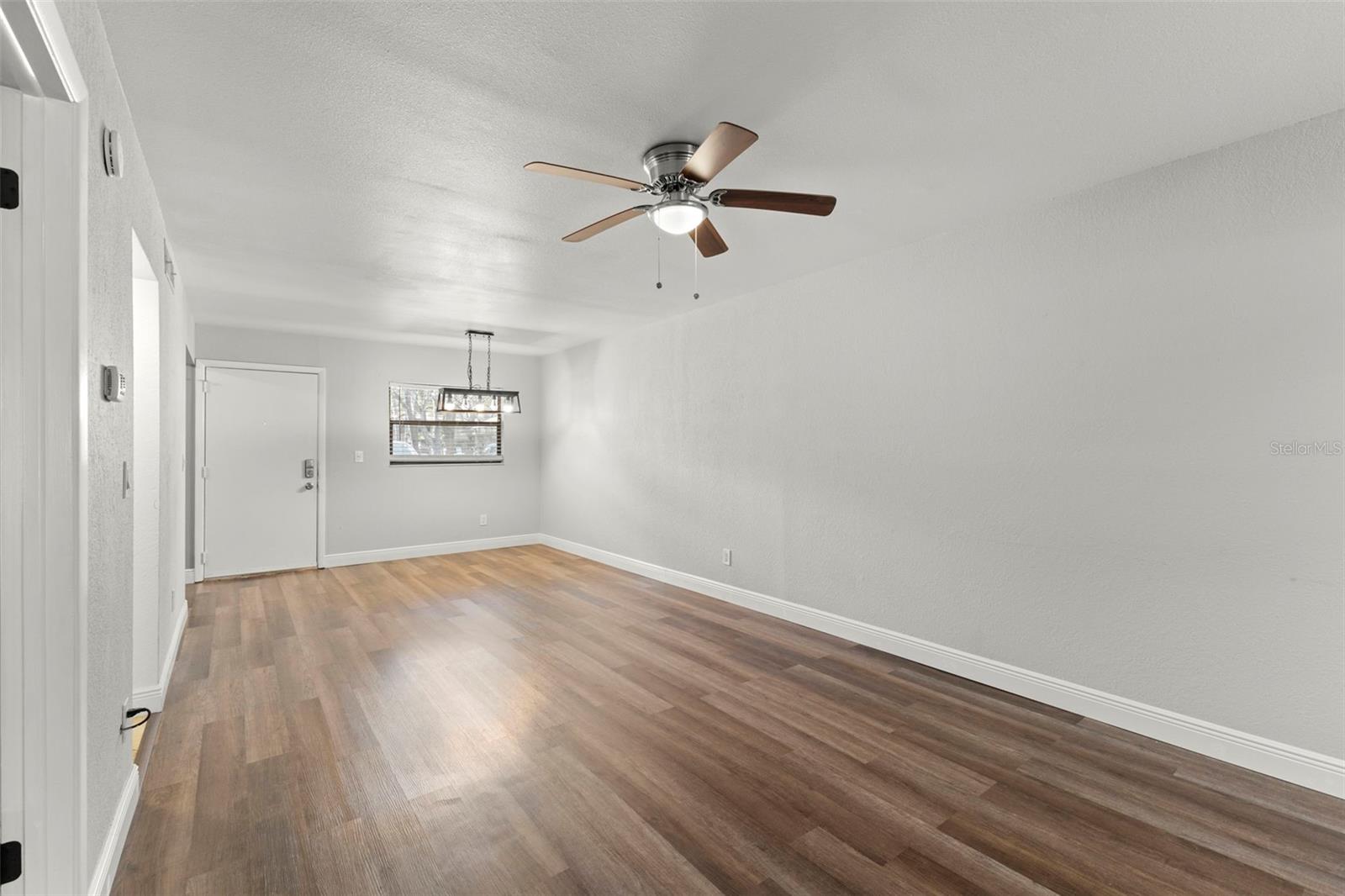 IMPERIAL OAKS CONDO - Residential