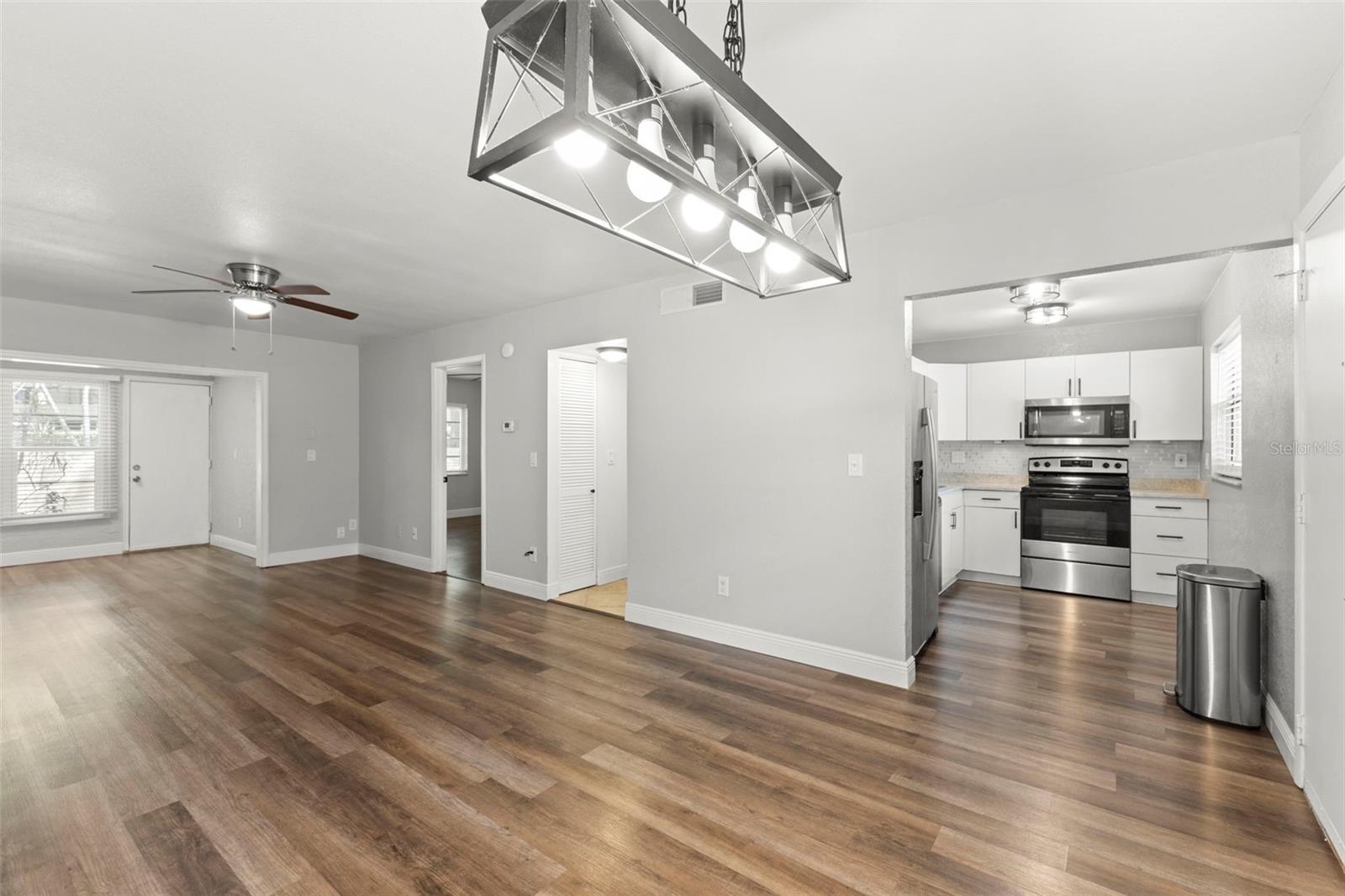 IMPERIAL OAKS CONDO - Residential