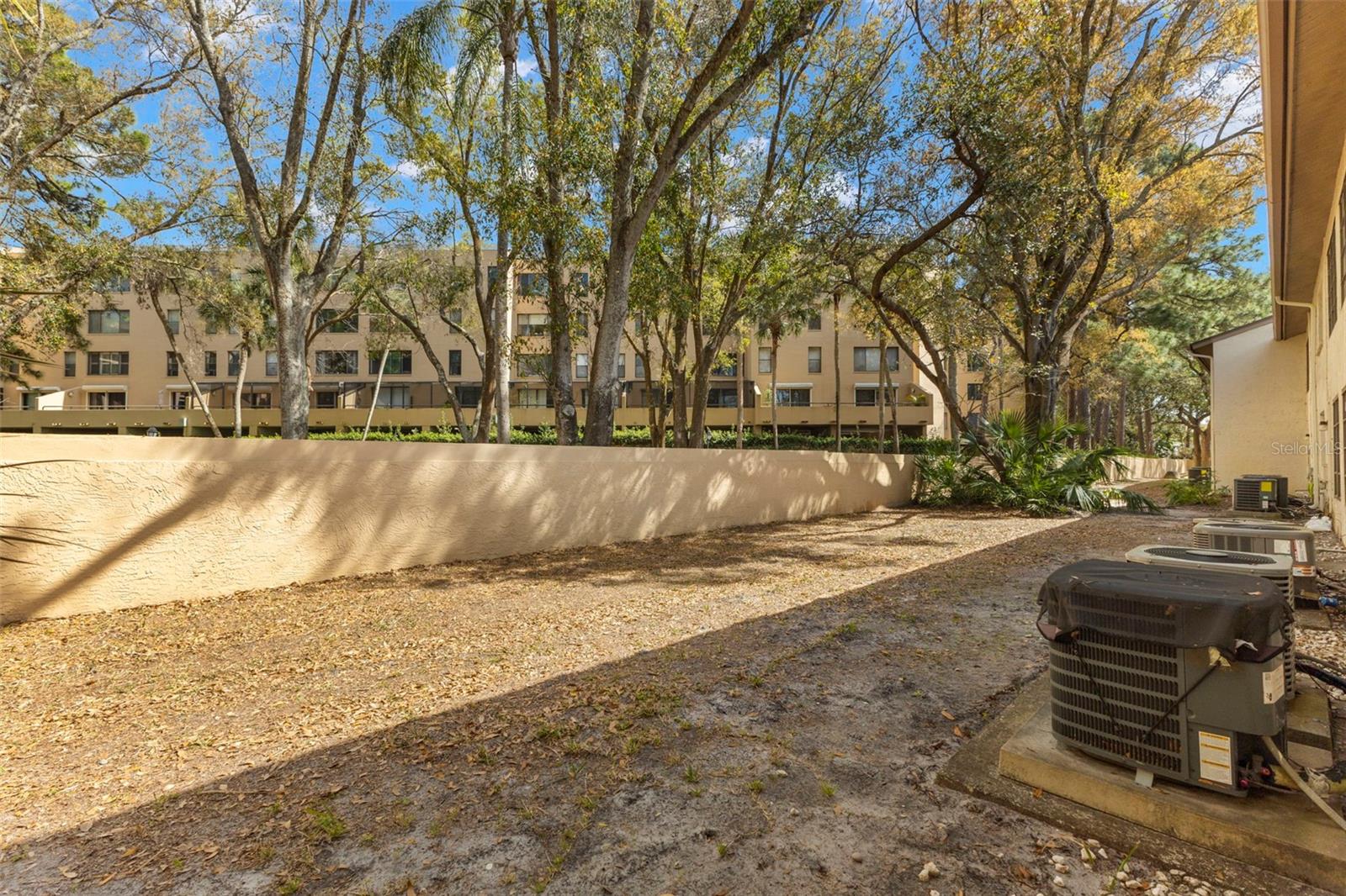 IMPERIAL OAKS CONDO - Residential