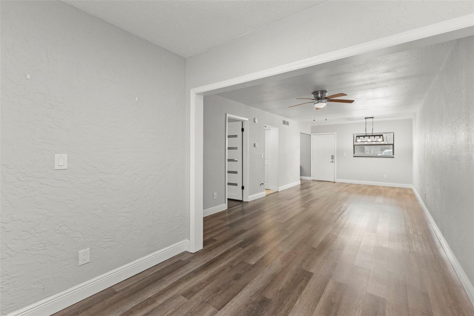 IMPERIAL OAKS CONDO - Residential