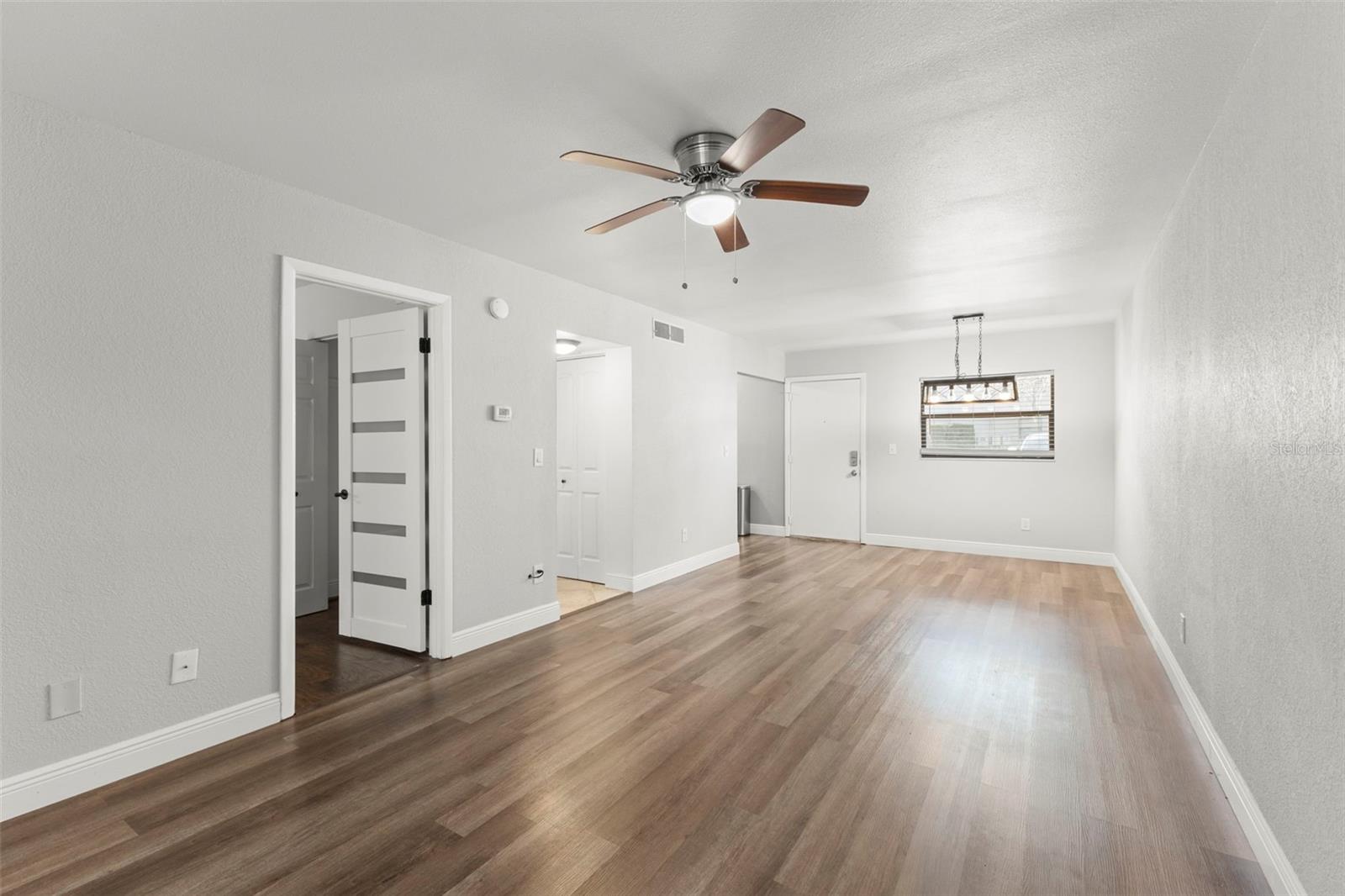 IMPERIAL OAKS CONDO - Residential