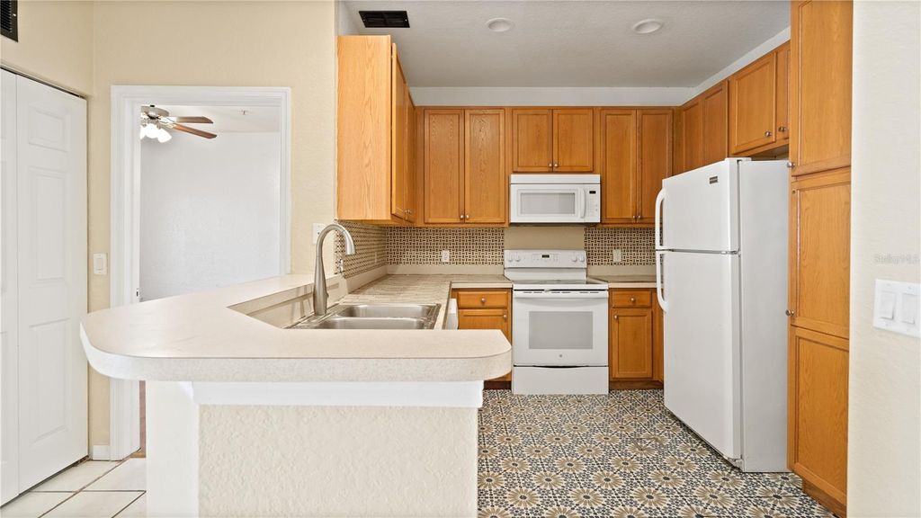 Photo of 2586 Grand Central Parkway #3, Orlando, FL 32839 (MLS # O6418812)