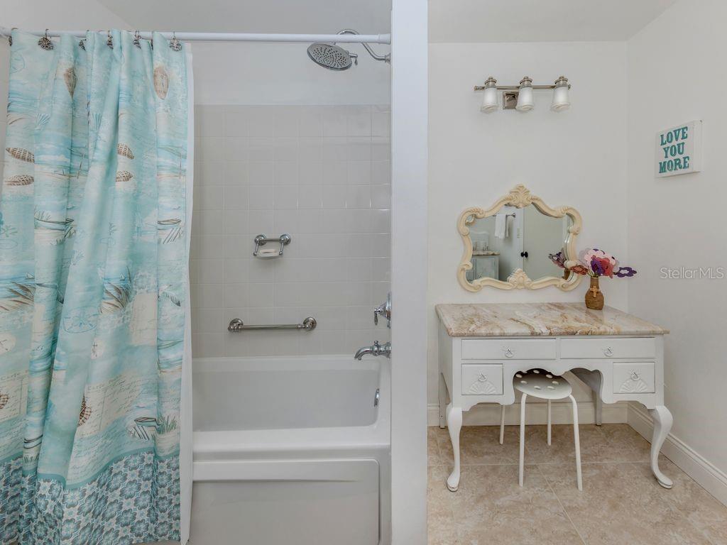 VENICE GULF VIEW RESUB - Residential