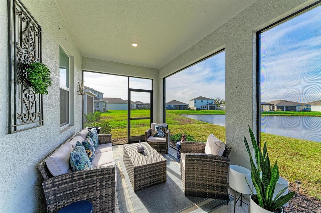 Photo of 15912 5th Avenue E, Bradenton, FL 34212 (MLS # A4674581)