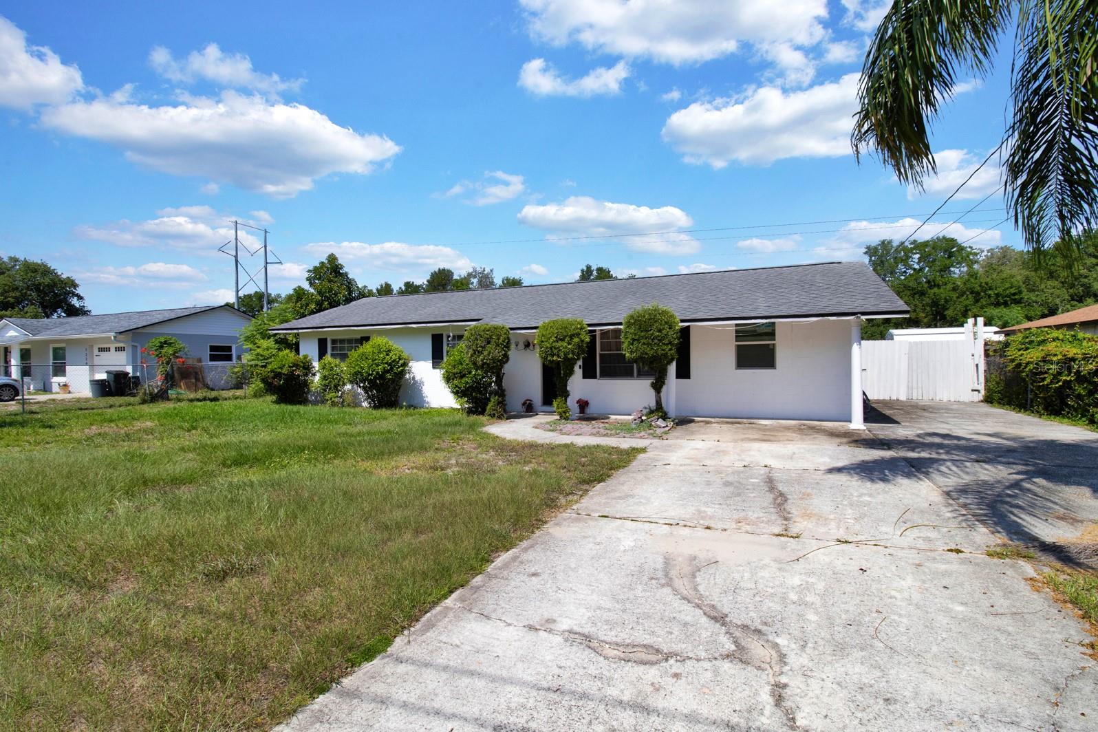 1216 FLORAL WAY
