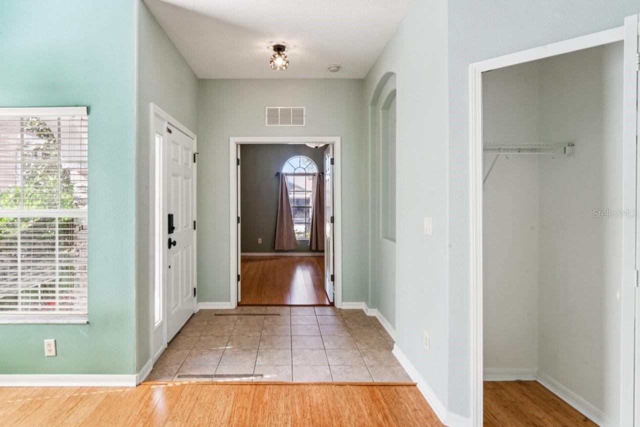 WATERS EDGE 01 - Residential