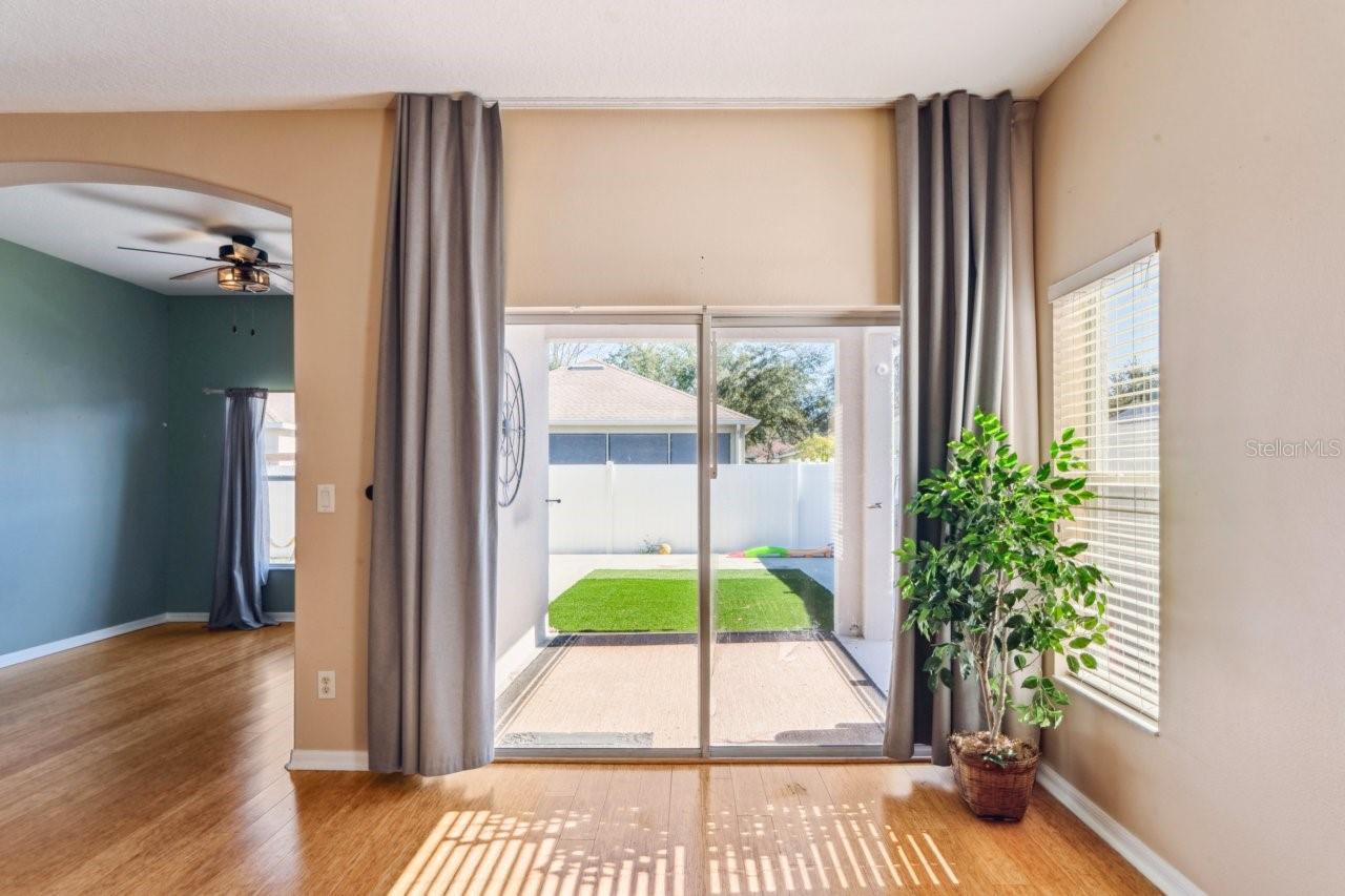 WATERS EDGE 01 - Residential