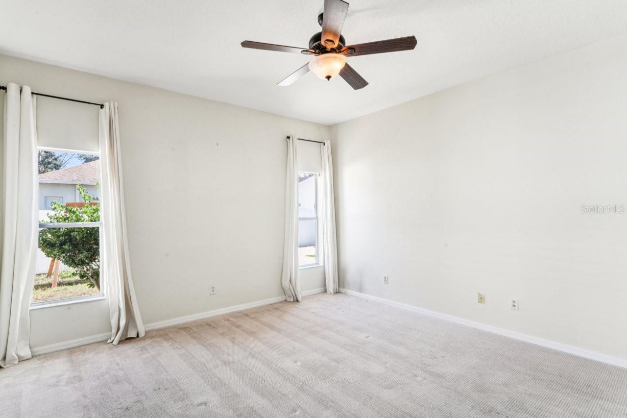 WATERS EDGE 01 - Residential