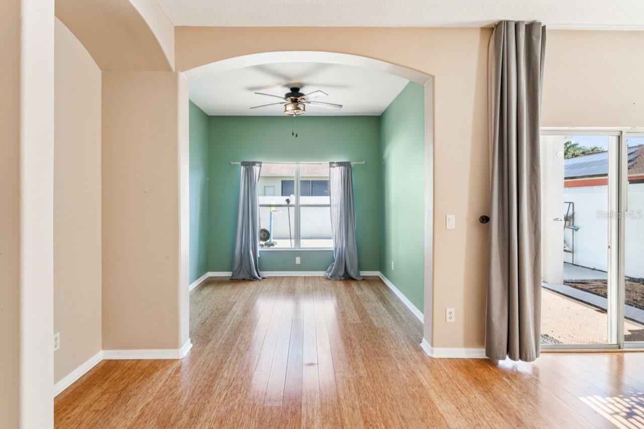 WATERS EDGE 01 - Residential