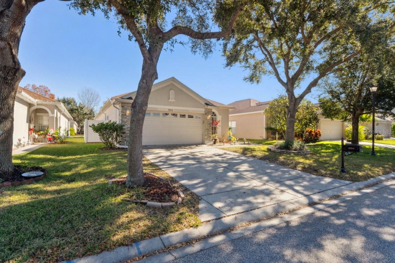 WATERS EDGE 01 - Residential