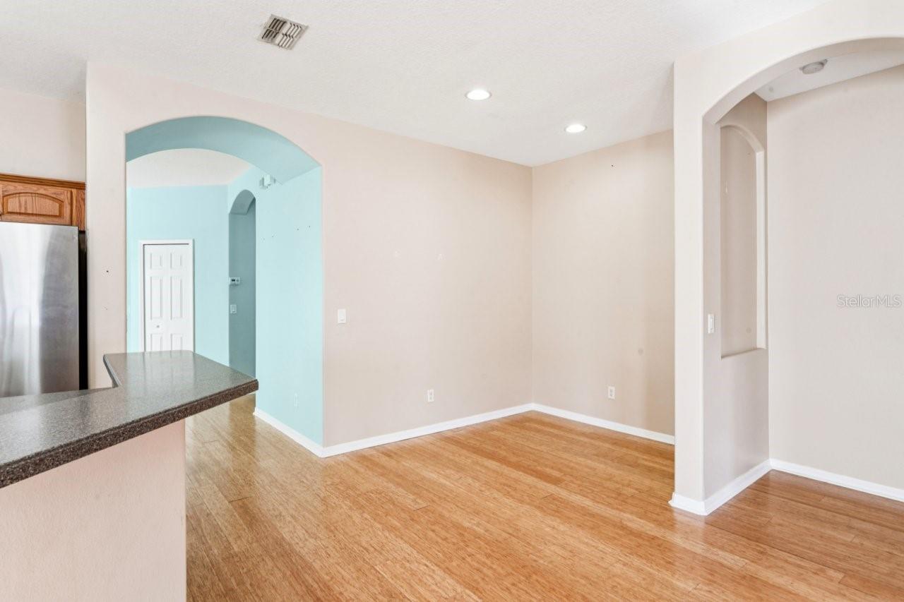 WATERS EDGE 01 - Residential