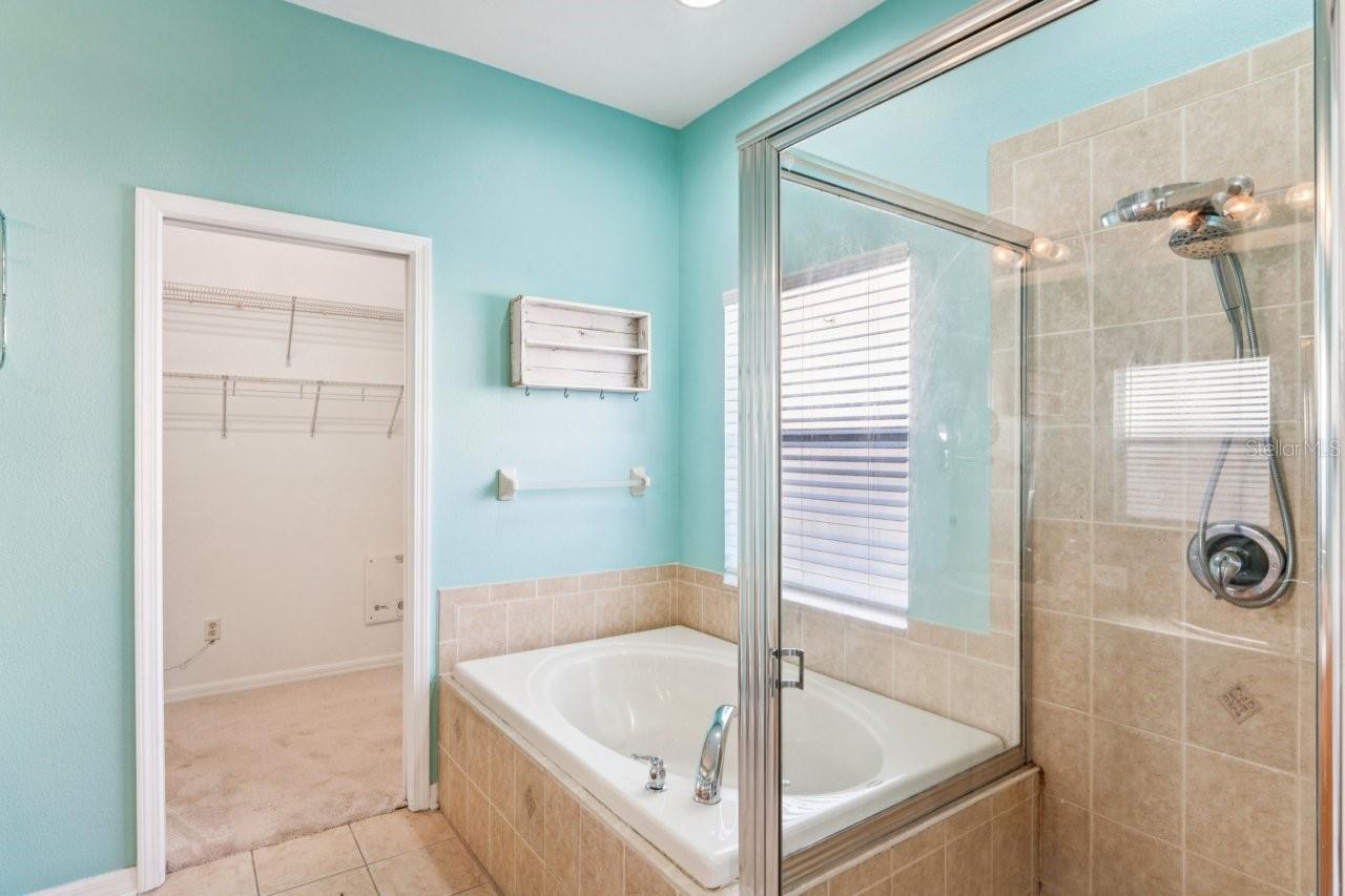 WATERS EDGE 01 - Residential