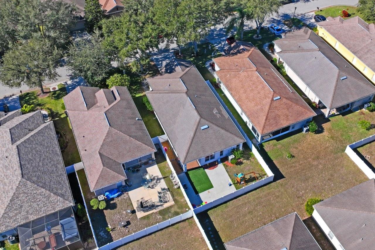 WATERS EDGE 01 - Residential