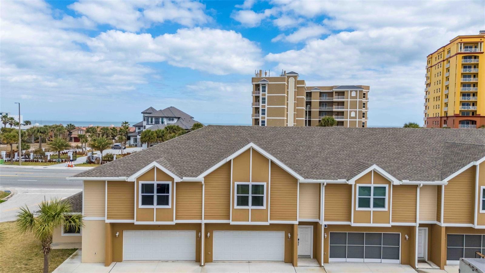 OCEANS 25 - Residential