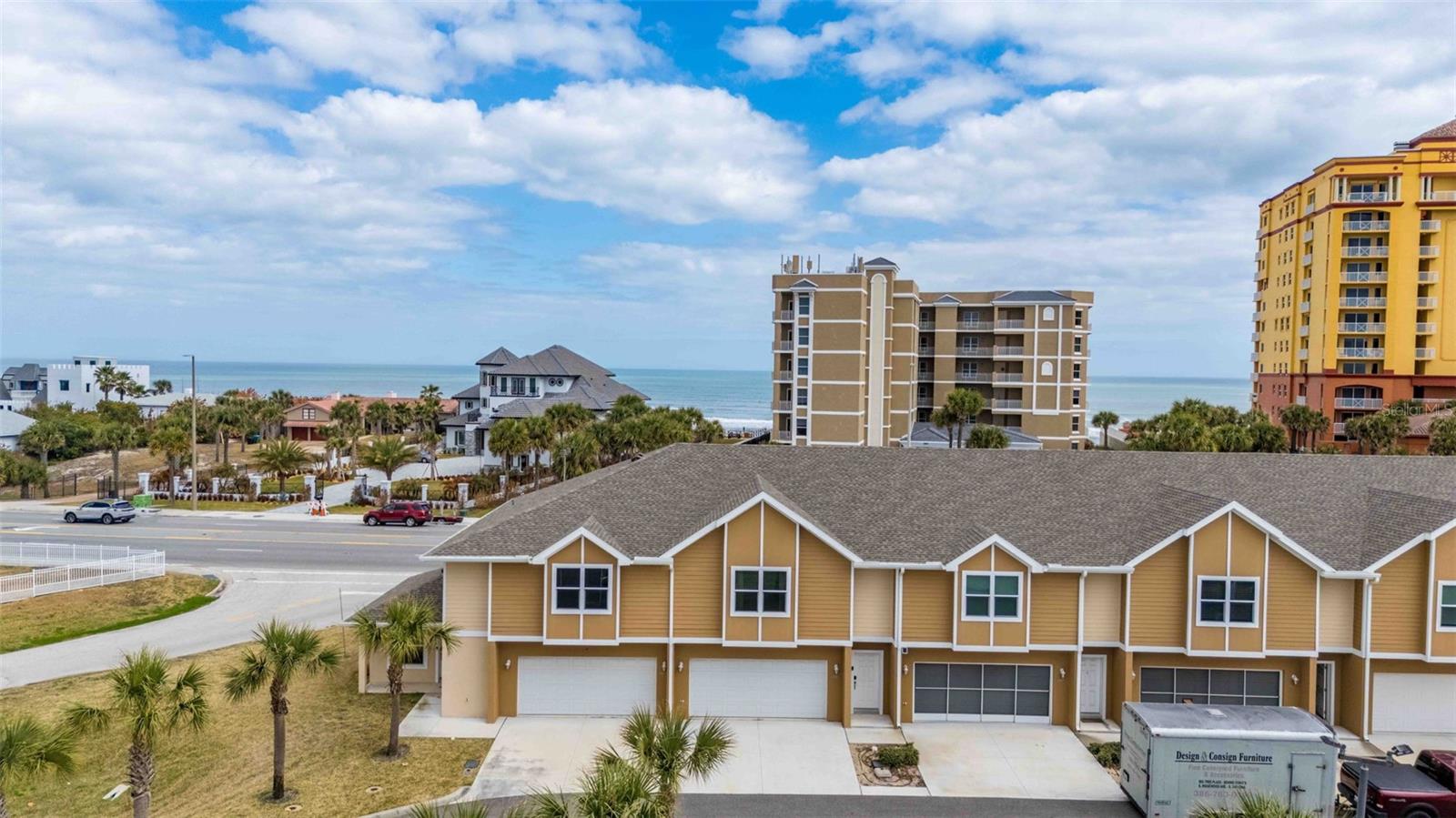 OCEANS 25 - Residential