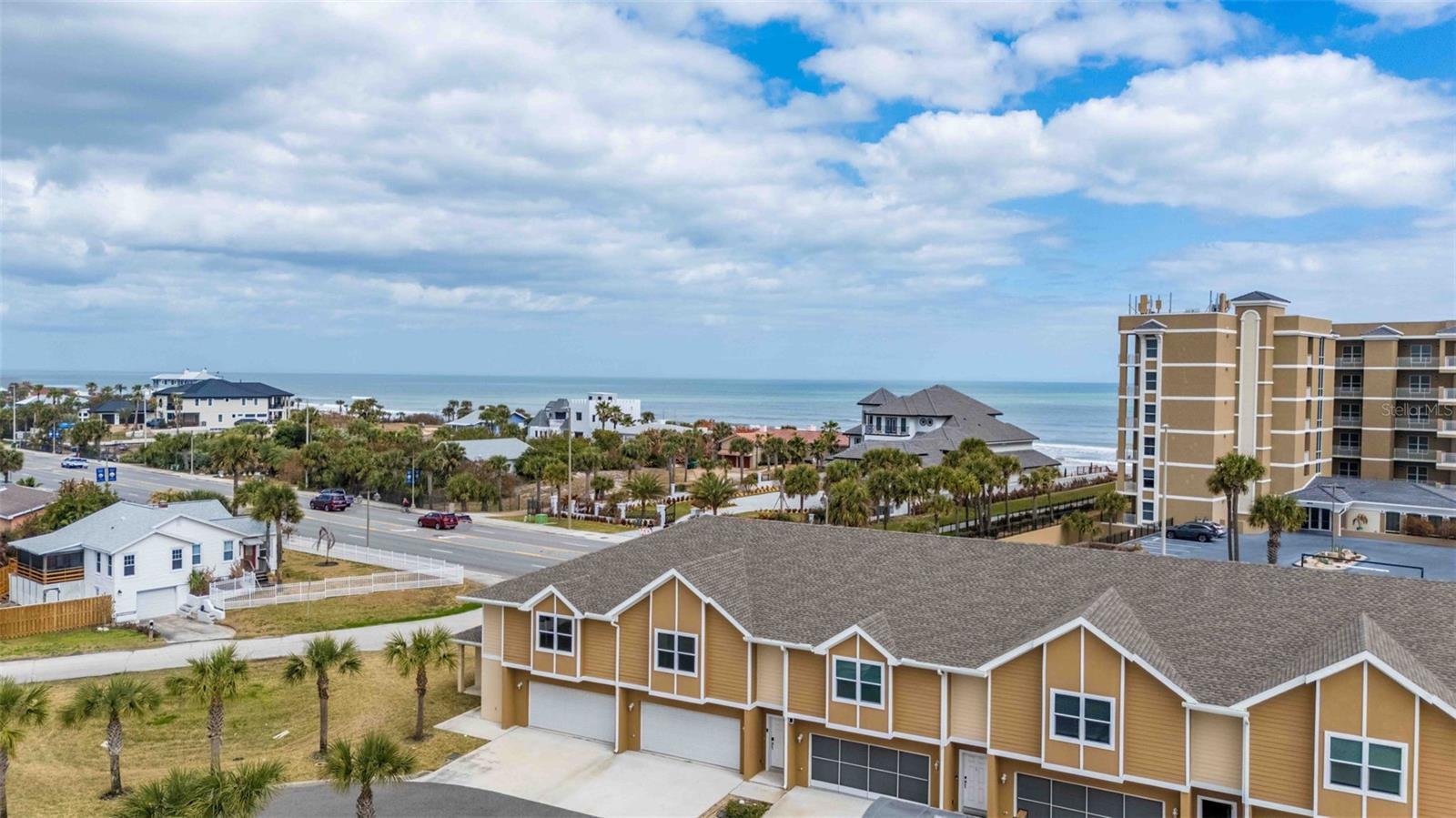 OCEANS 25 - Residential