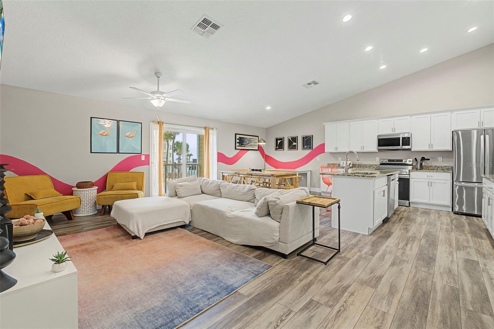 OCEANS 25 - Residential