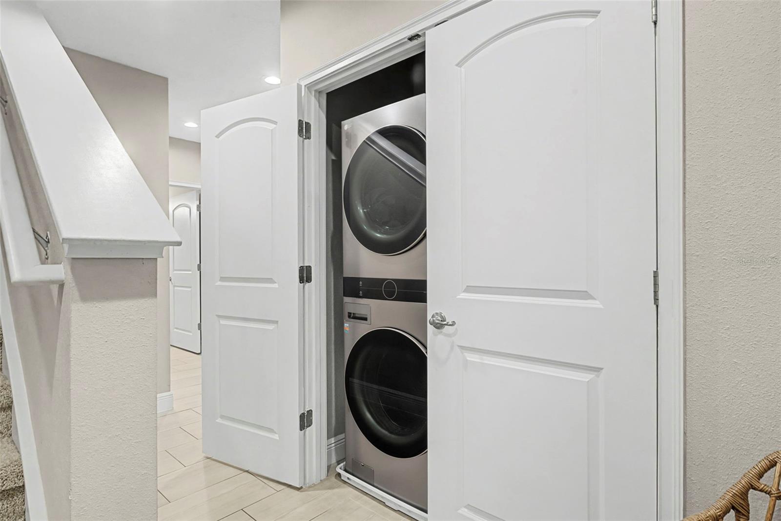 OCEANS 25 - Residential