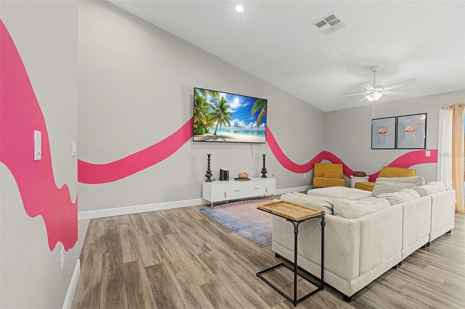 OCEANS 25 - Residential