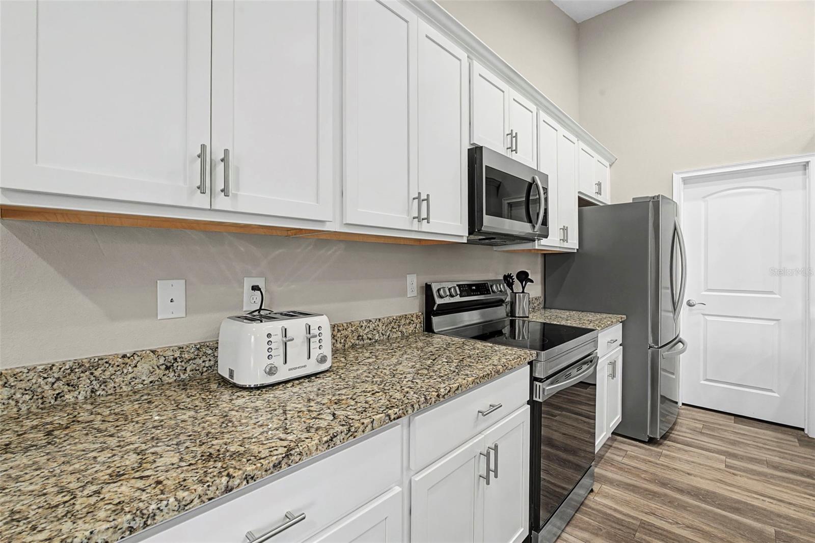 OCEANS 25 - Residential