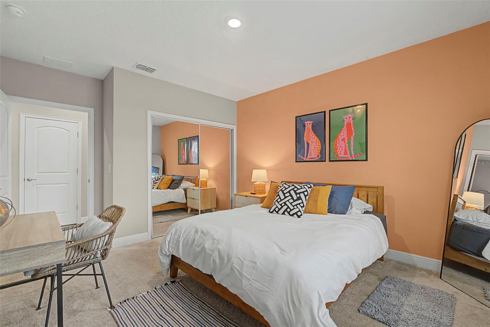 OCEANS 25 - Residential