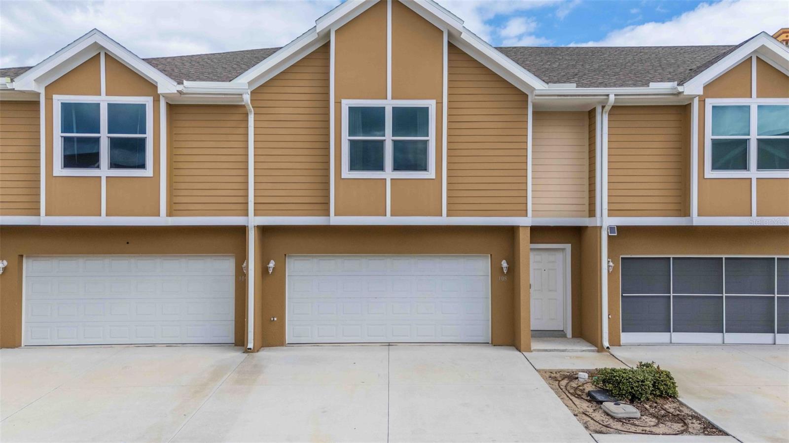 OCEANS 25 - Residential