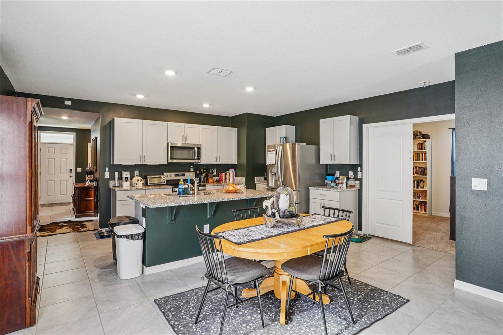 VICTORIA OAKS PH B - Residential