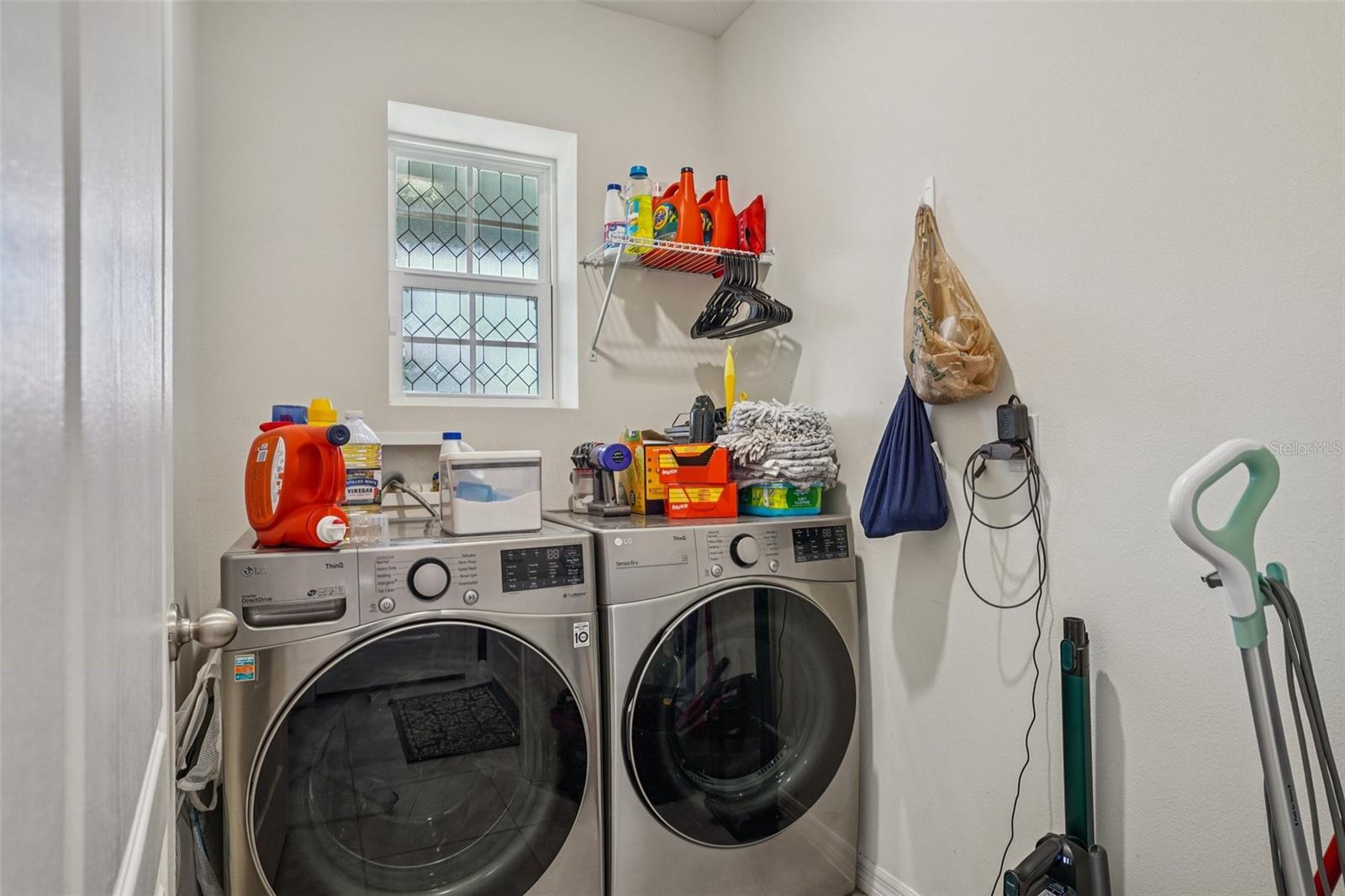 VICTORIA OAKS PH B - Residential