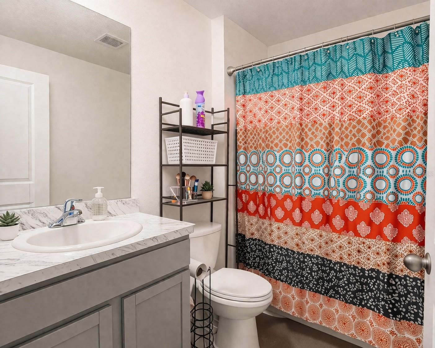 SILVERSTONE NORTH PH IC & ID - Residential