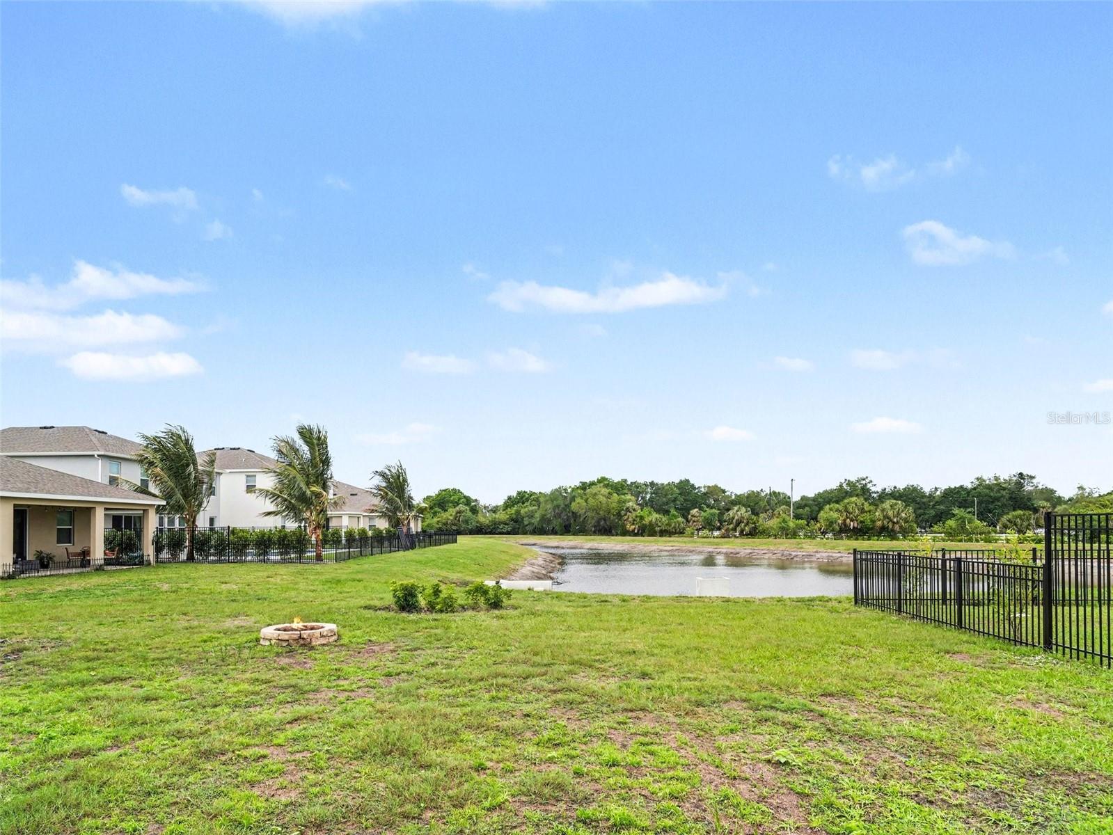 SILVERSTONE NORTH PH IC & ID - Residential