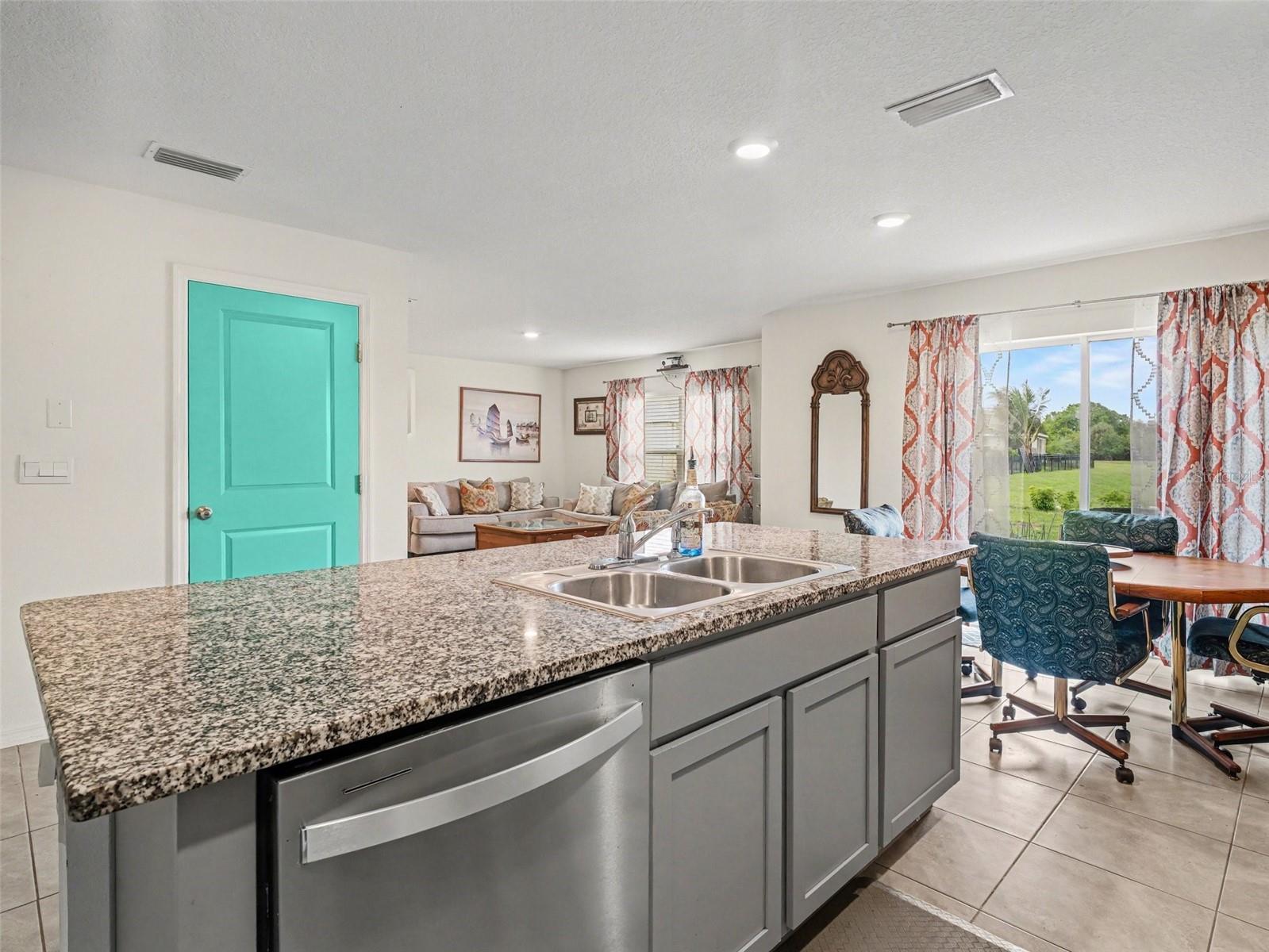 SILVERSTONE NORTH PH IC & ID - Residential