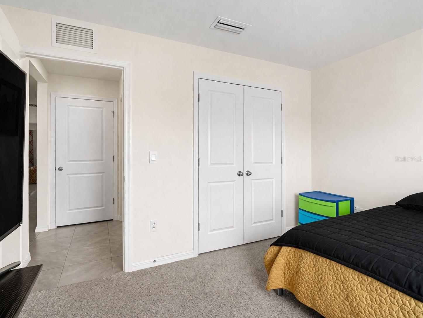 SILVERSTONE NORTH PH IC & ID - Residential