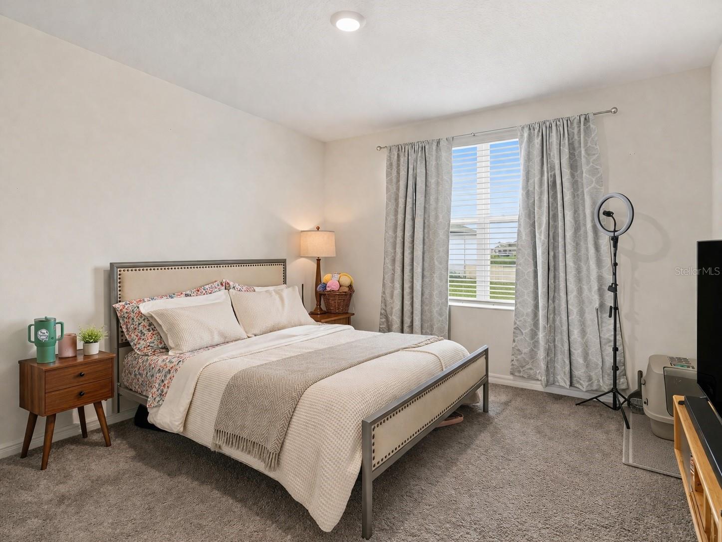 SILVERSTONE NORTH PH IC & ID - Residential