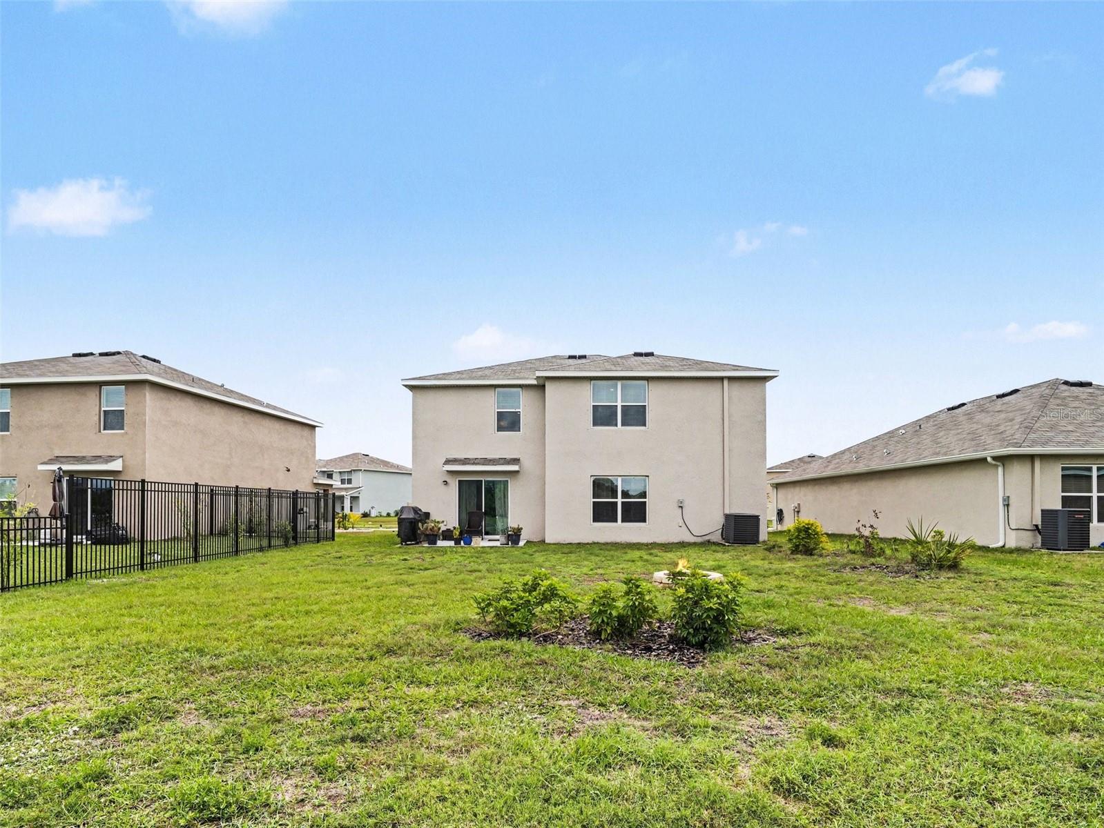 SILVERSTONE NORTH PH IC & ID - Residential