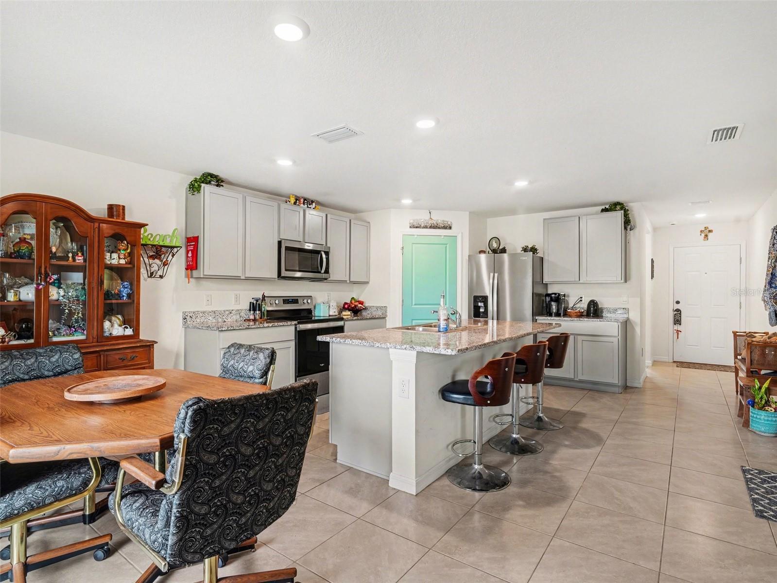 SILVERSTONE NORTH PH IC & ID - Residential