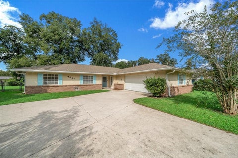 Tiny photo for 4851 NE 7th Street, Ocala, FL 34470 (MLS # OM733823)